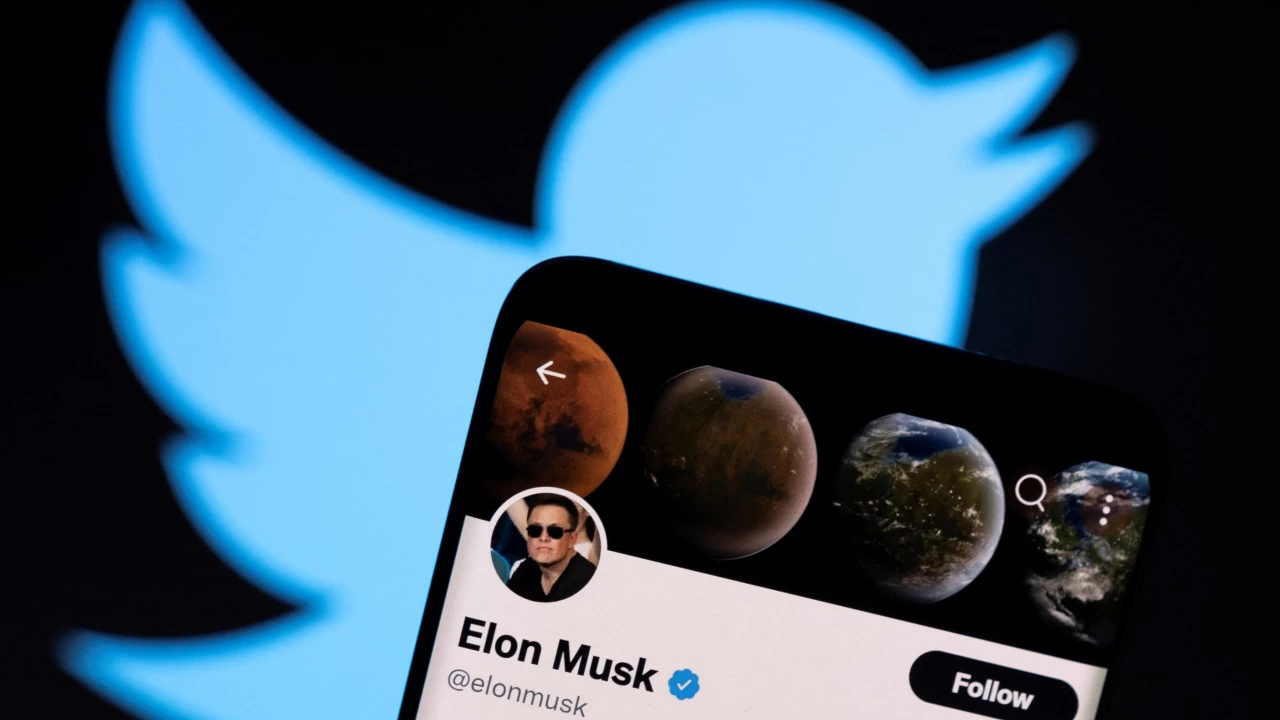 Twitter adopts 'poison pill' as challenger to Musk emerges