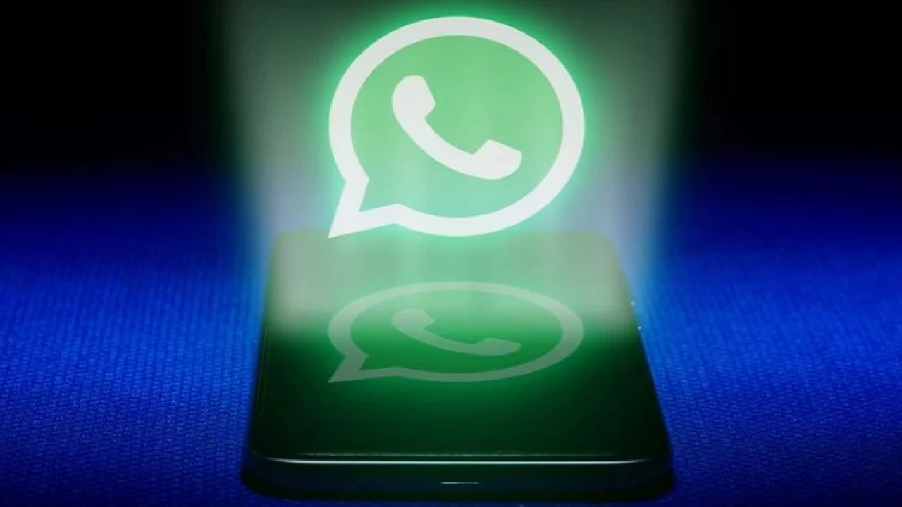 WhatsApp to let users hide 'Last Seen' status from specific contacts 