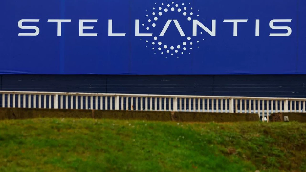Stellantis suspends vehicle production in Russia