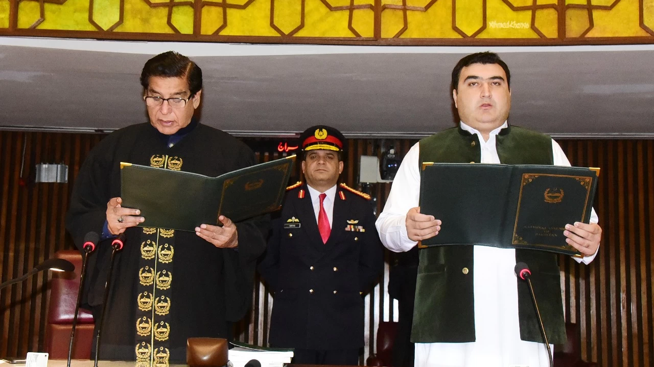 Zahid Akram Durrani of JUI-F takes oath as NA Deputy Speaker