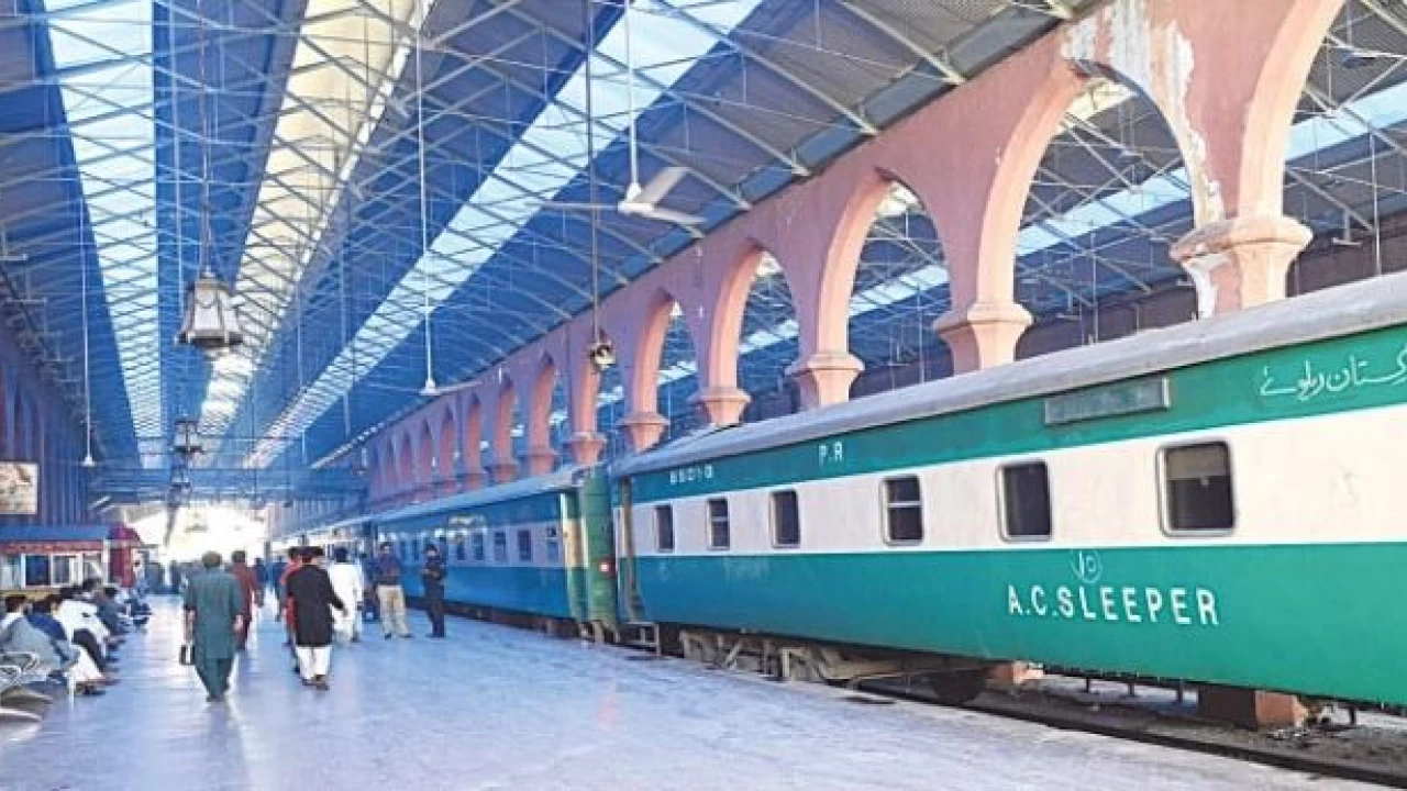 Pakistan Railways reduces fare by 30% for three days of Eid-ul-Fitr