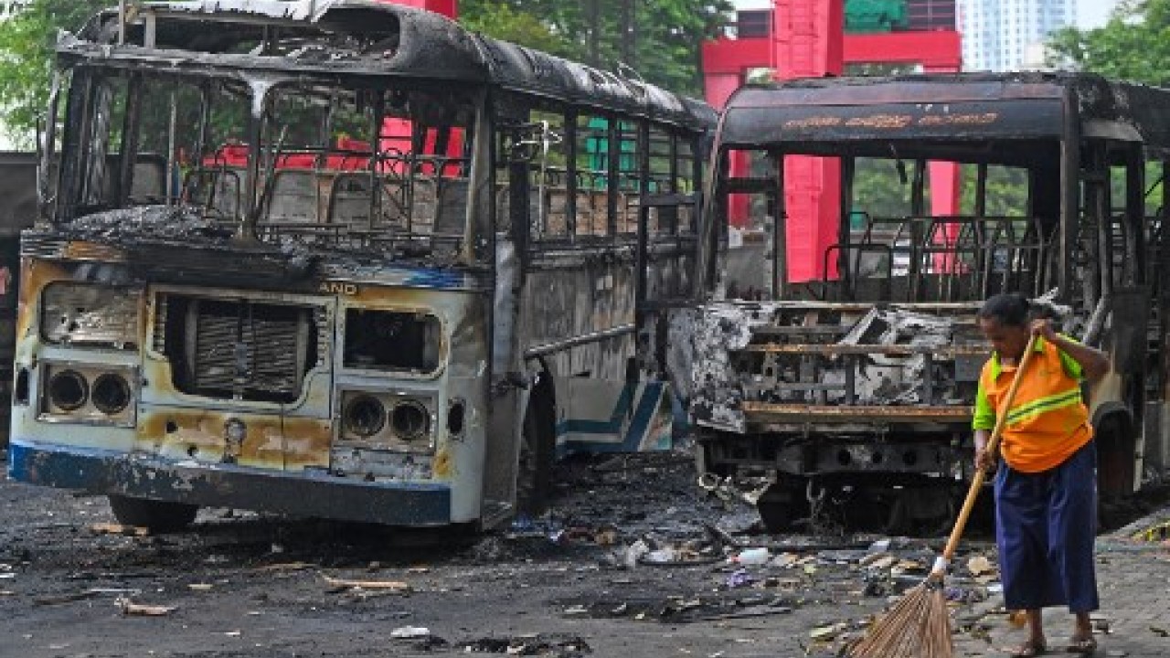 سری لنکا میں پرتشددمظاہرے،7افراد ہلاک،217 زخمی