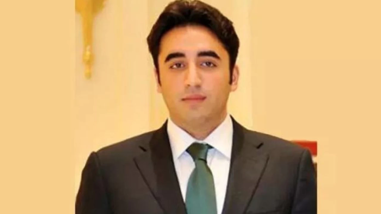 FM Bilawal pays tribute to martyrs of May 12