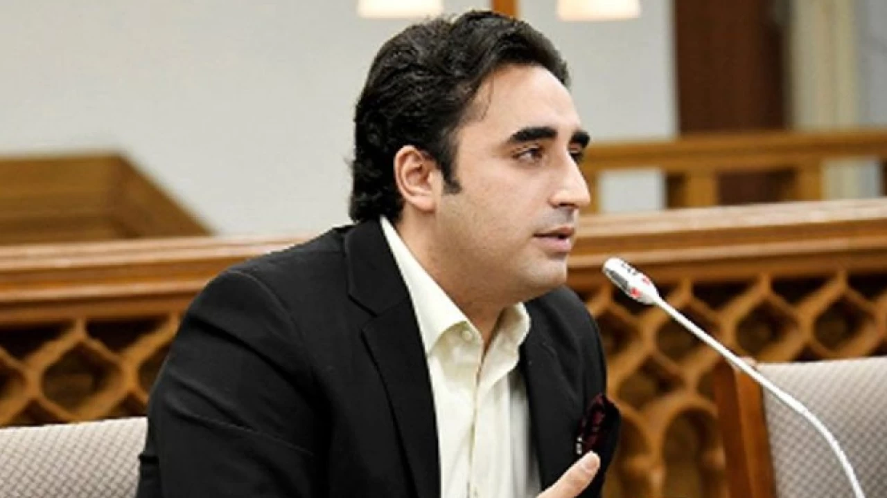 Threatened to accept immediate polls or face martial law: FM Bilawal