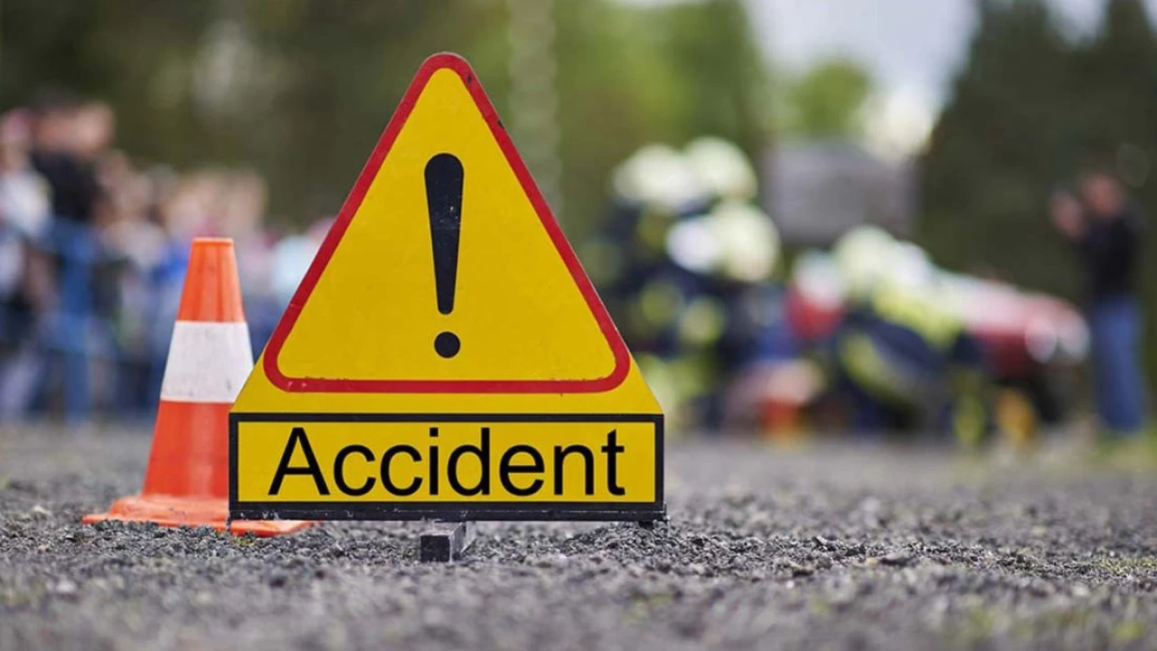 12 killed, 10 injured in Gujranwala accident