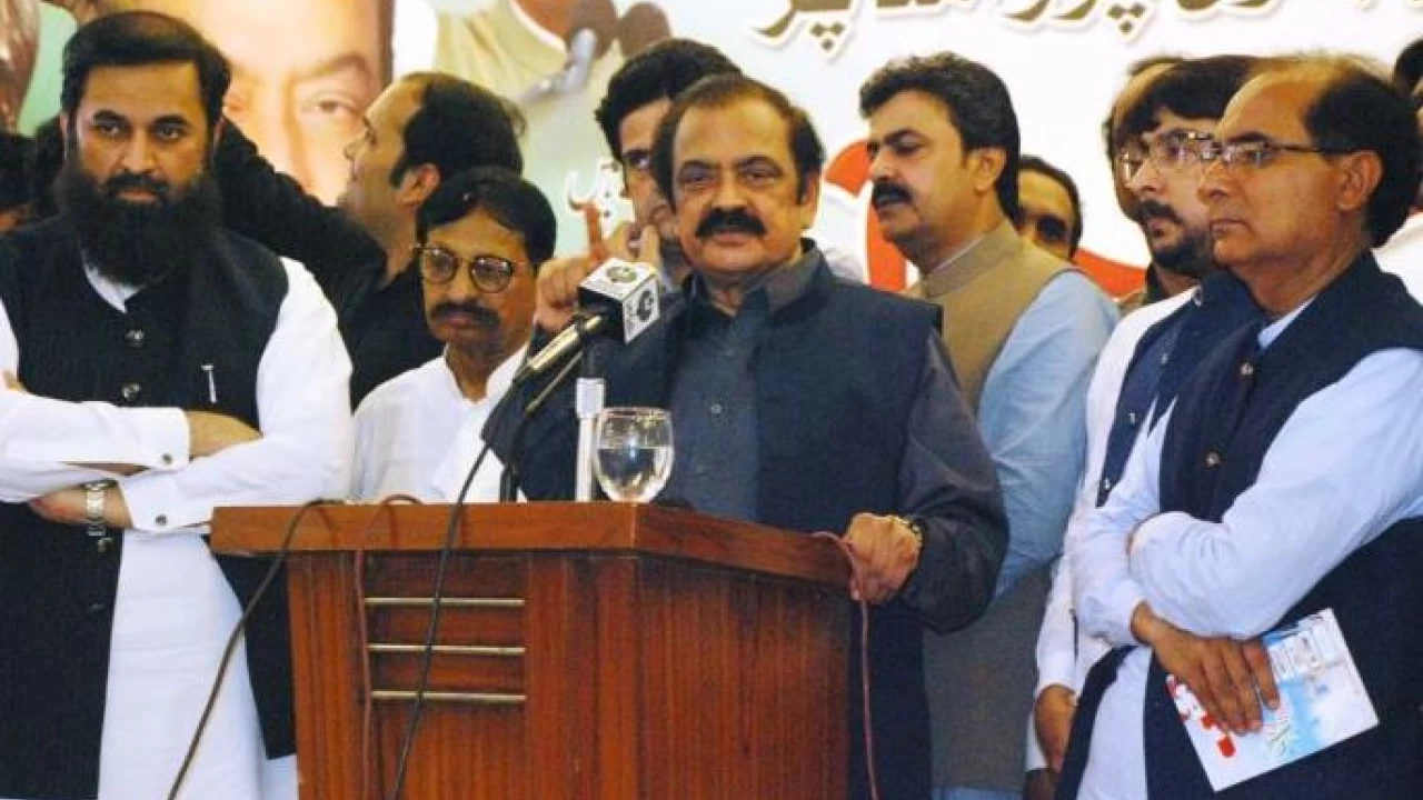 Long march: Sanaullah warns PTI of avoiding unrest, says final decision to be taken with allies' consent