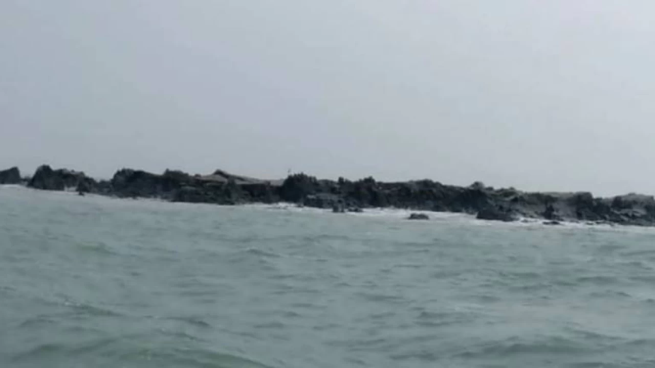 New island emerges near Balochistan’s Kund Malir beach