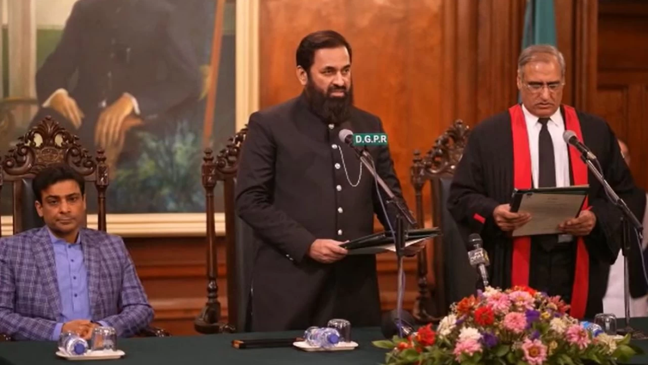 Baligh Ur Rehman of PML-N sworn in as Punjab governor