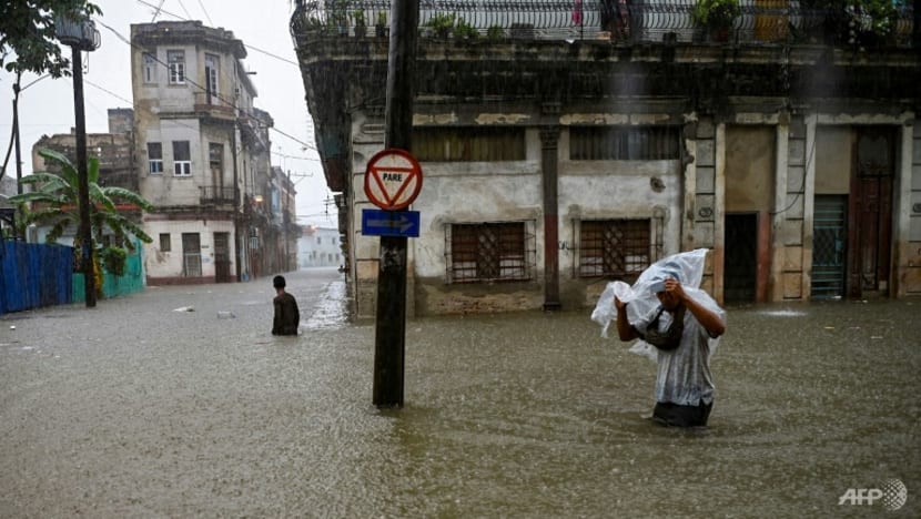 Heavy rains wreak havoc in Cuba, kills three