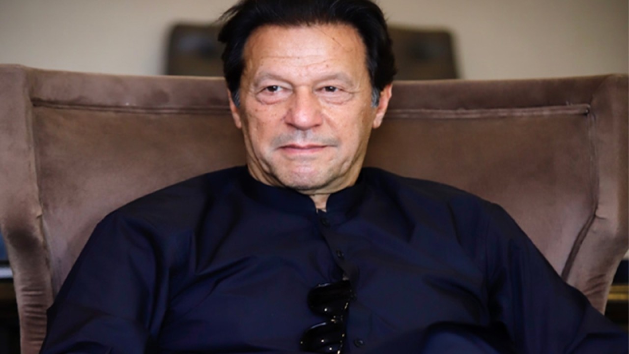 جب تک زندہ ہوں قوم کی آزادی کی جنگ لڑتا رہوں گا : عمران خان