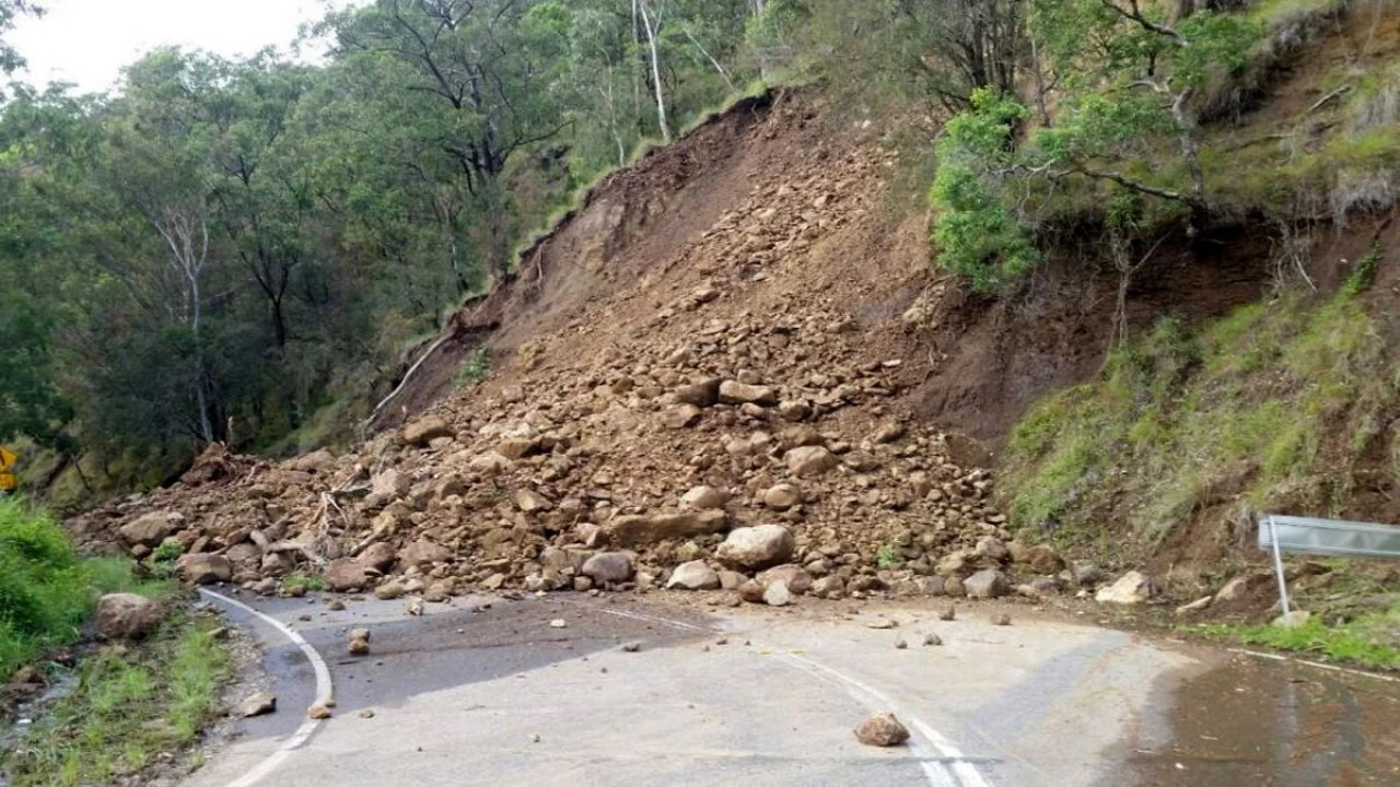 Seven killed in Abbottabad landslide