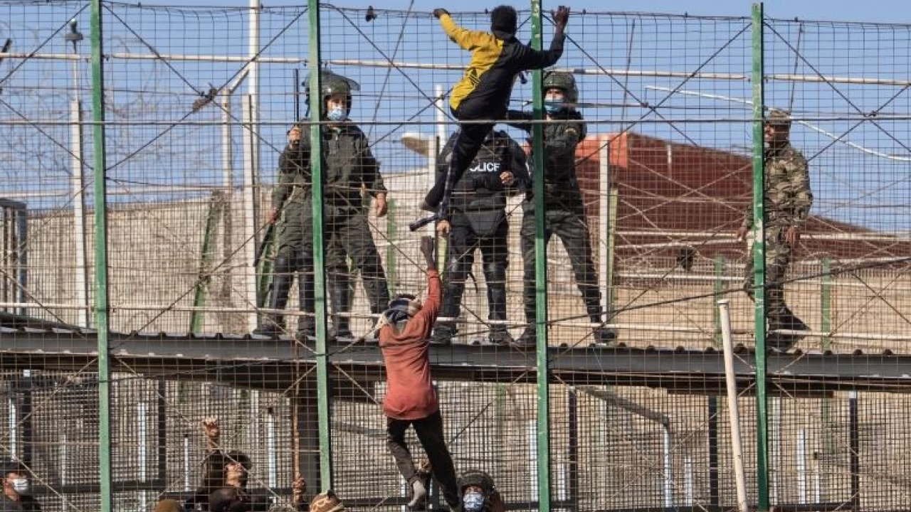 Morocco: 27 migrants die in stampede to enter Spain’s Melilla