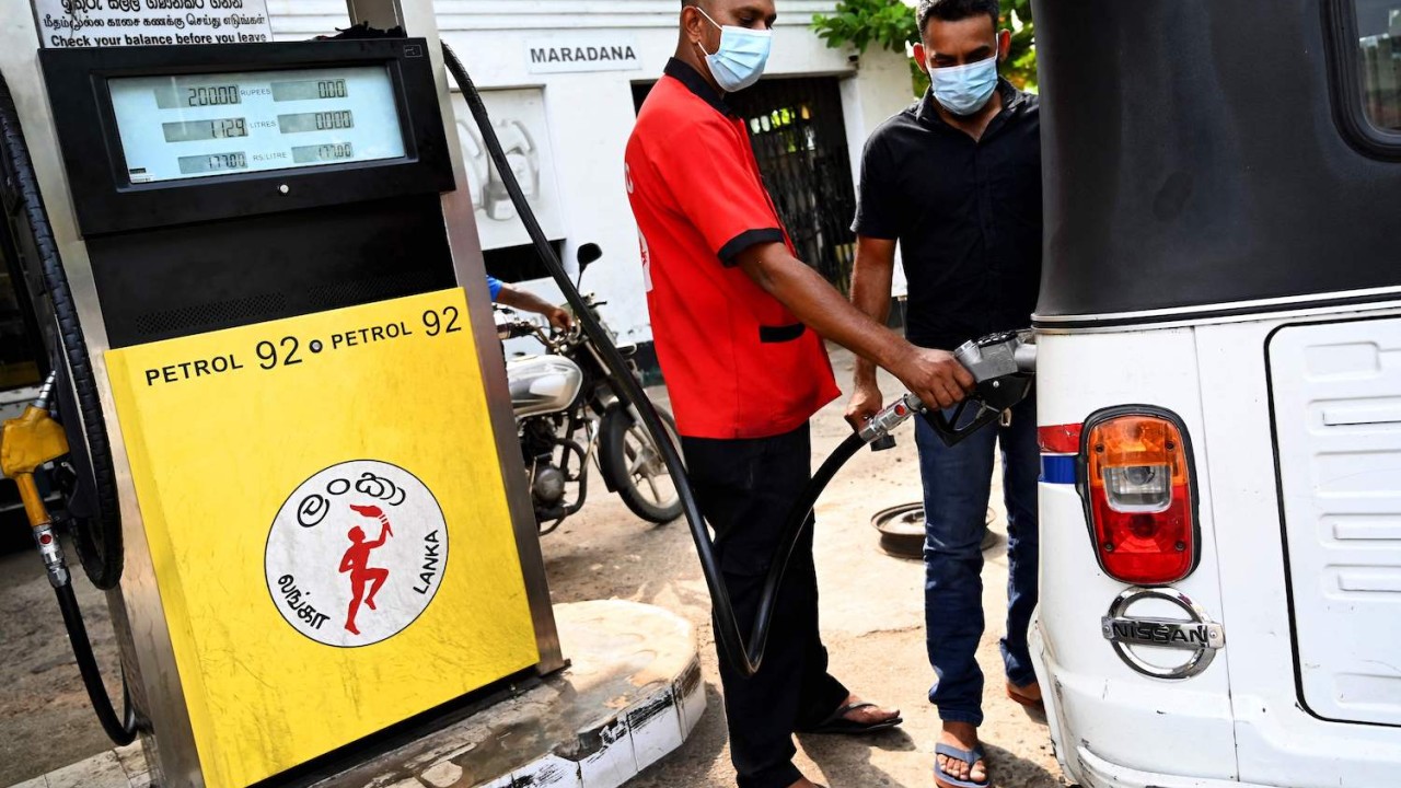 سری لنکا میں ایندھن کی قیمتوں میں مزید اضافہ کردیا گیا