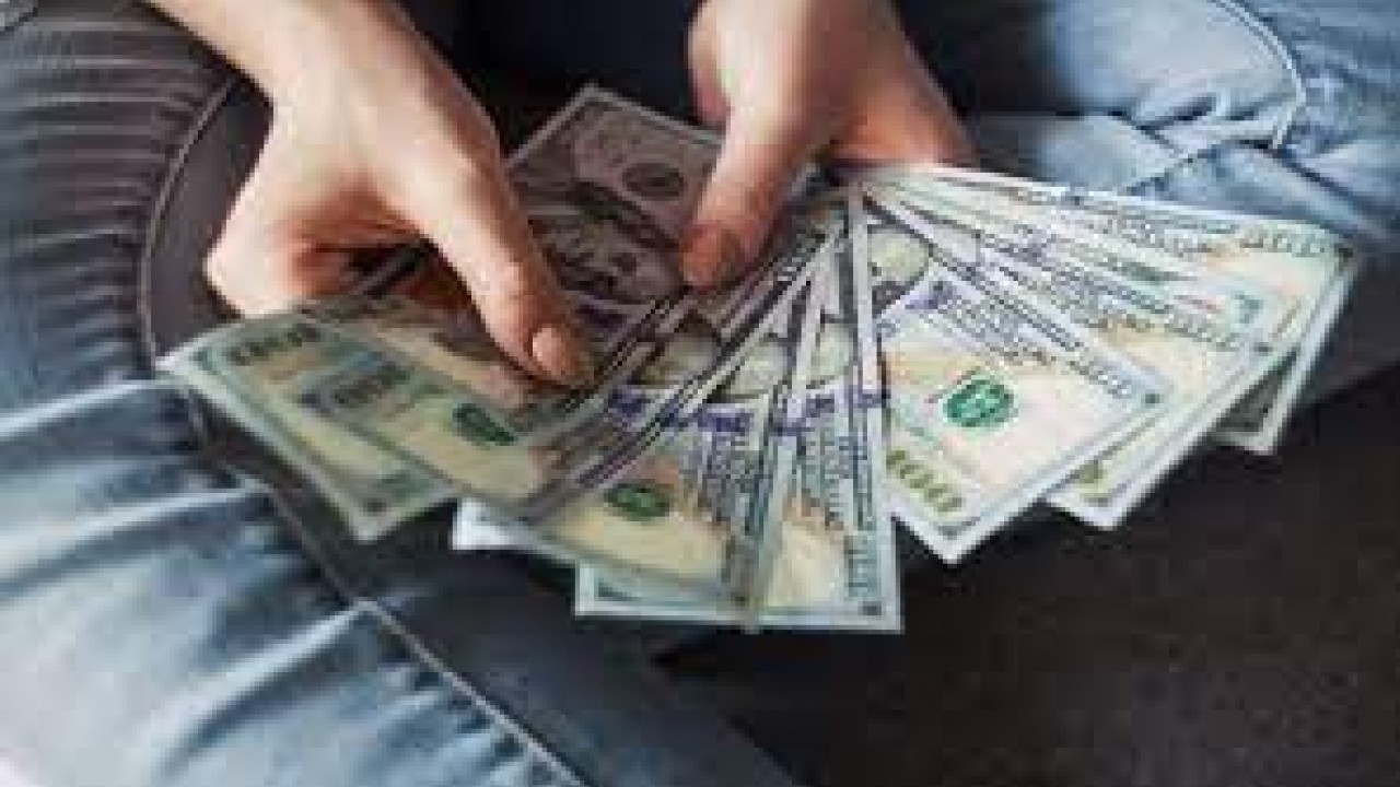 Dollar gains 7 paisas against Rupee