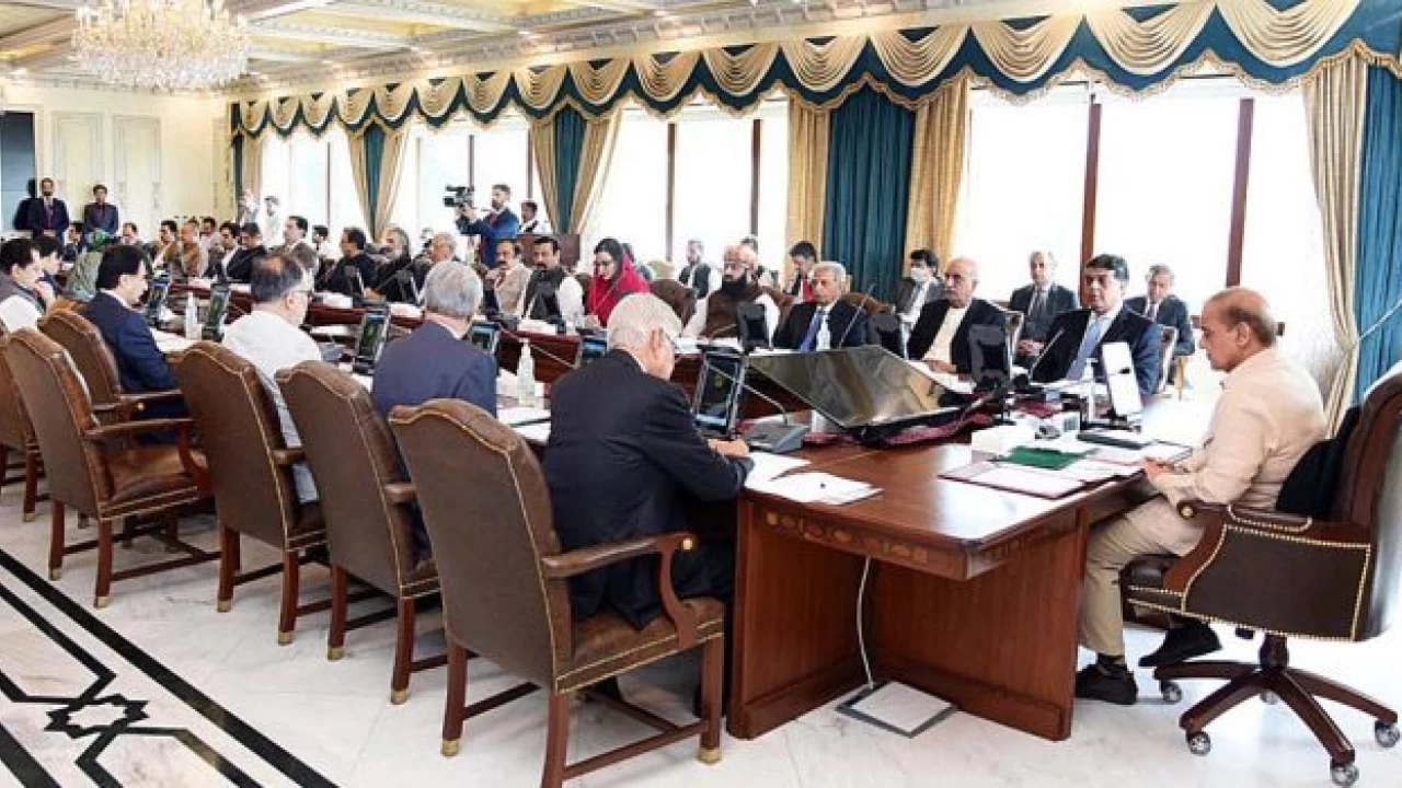 PM Shehbaz chairs cabinet meeting