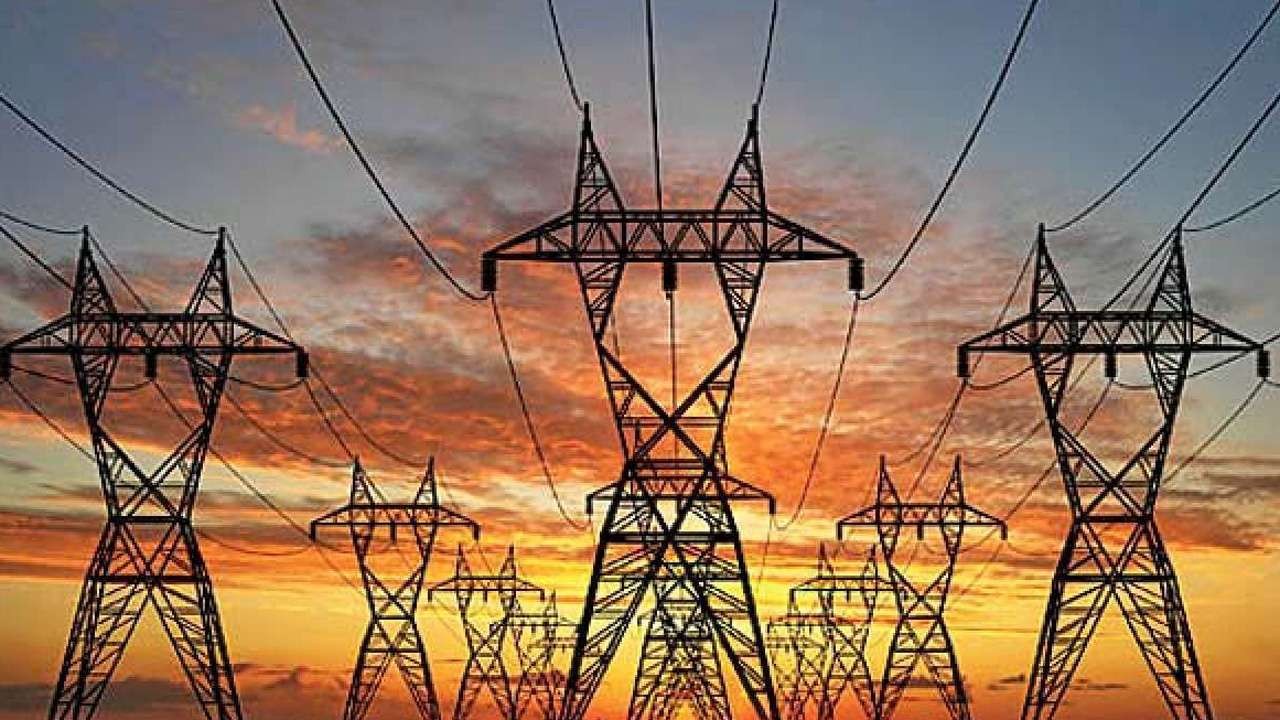 ملک میں بجلی کا بحران ، شارٹ فال 7 ہزار 787 میگاواٹ ہوگیا