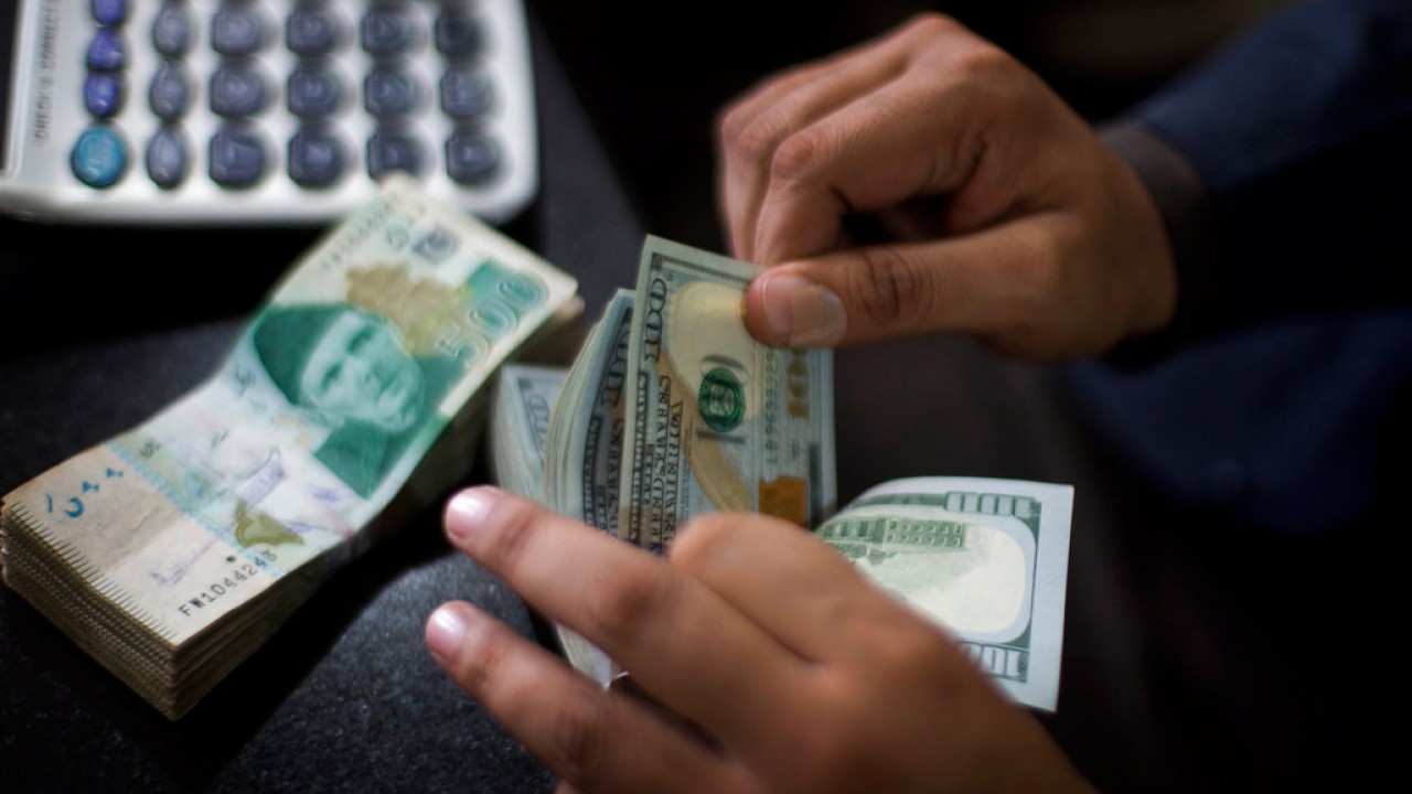Greenback reaches historic high of Rs168.94
