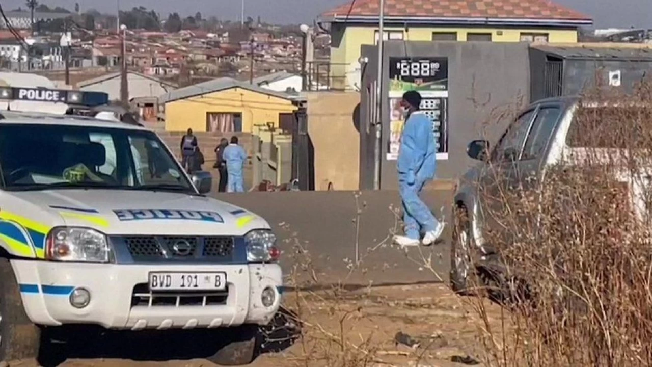 South Africa: Gunmen kill 15 people 'randomly' at Soweto bar