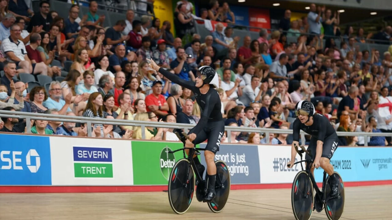 Australia, New Zealand win Commonwealth Games pursuit cycling golds