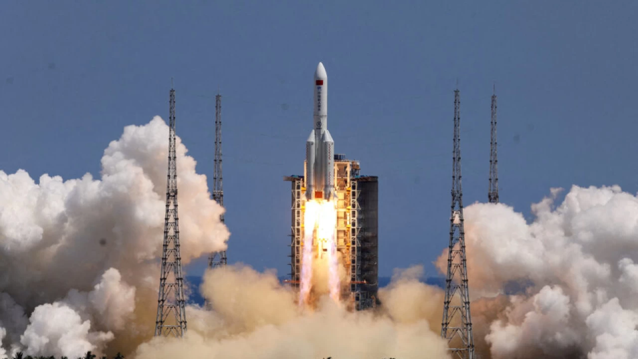 Chinese rocket falls to Earth, Nasa says Beijing did not share information