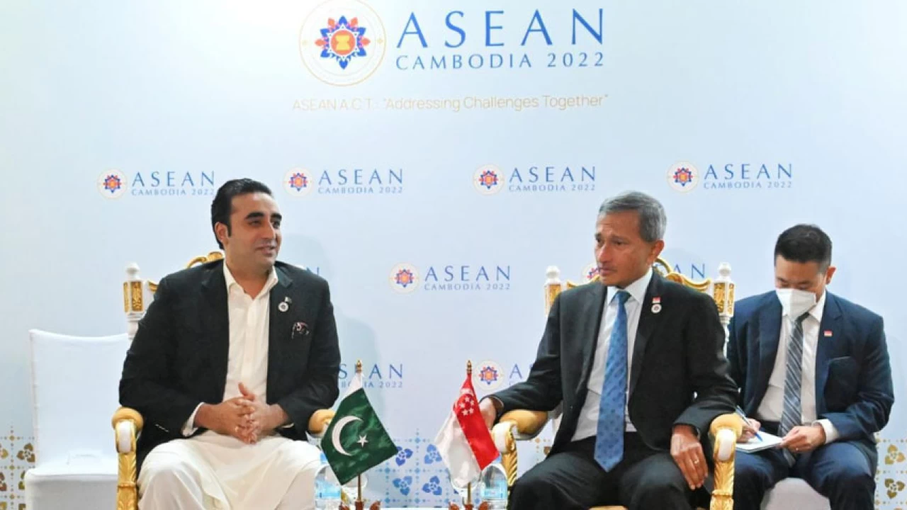 Pakistan, Singapore agree to enhance bilateral ties