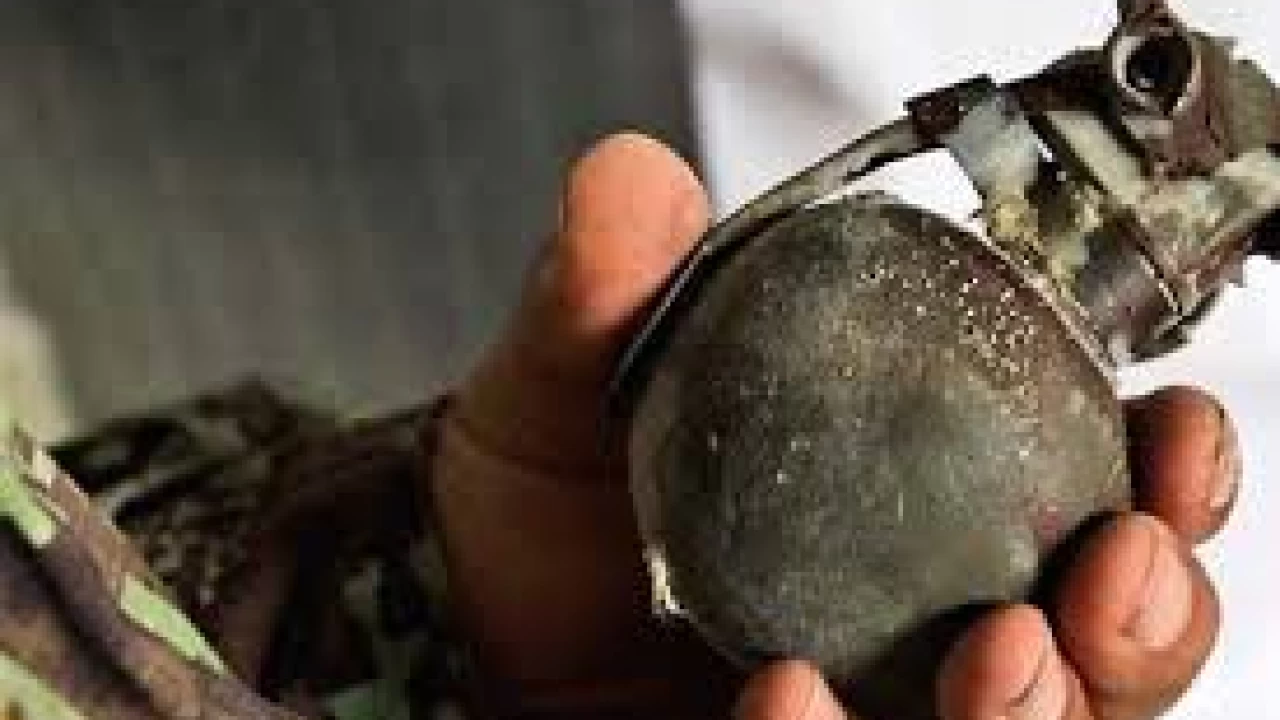 One killed, 14 wounded in Quetta grenade attack
