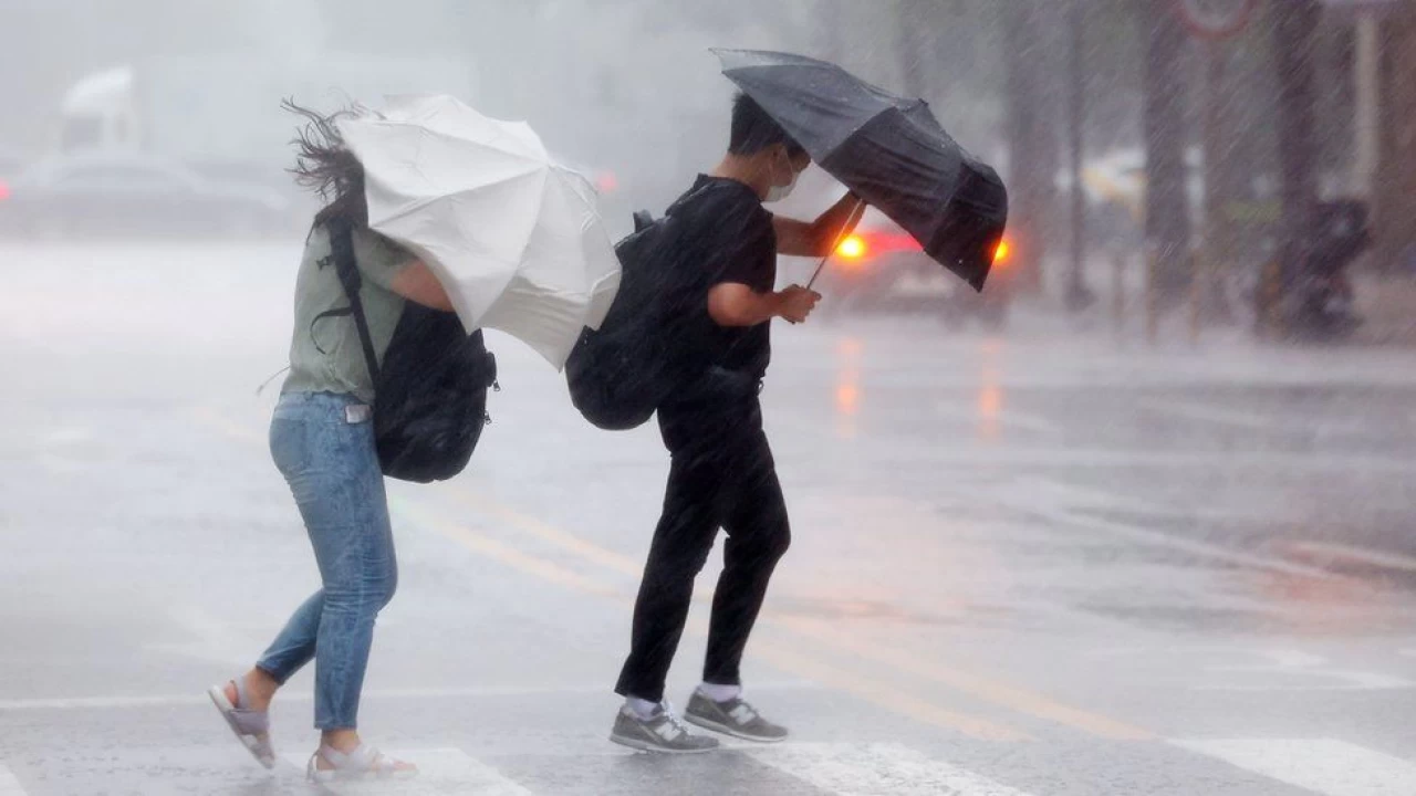 Torrential rain, flooding in Seoul kill seven