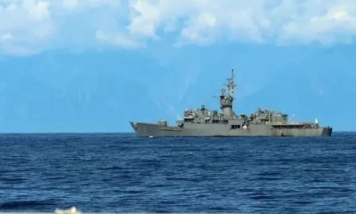 Chinese and Taiwan navy ships stay close to Strait median line: Source