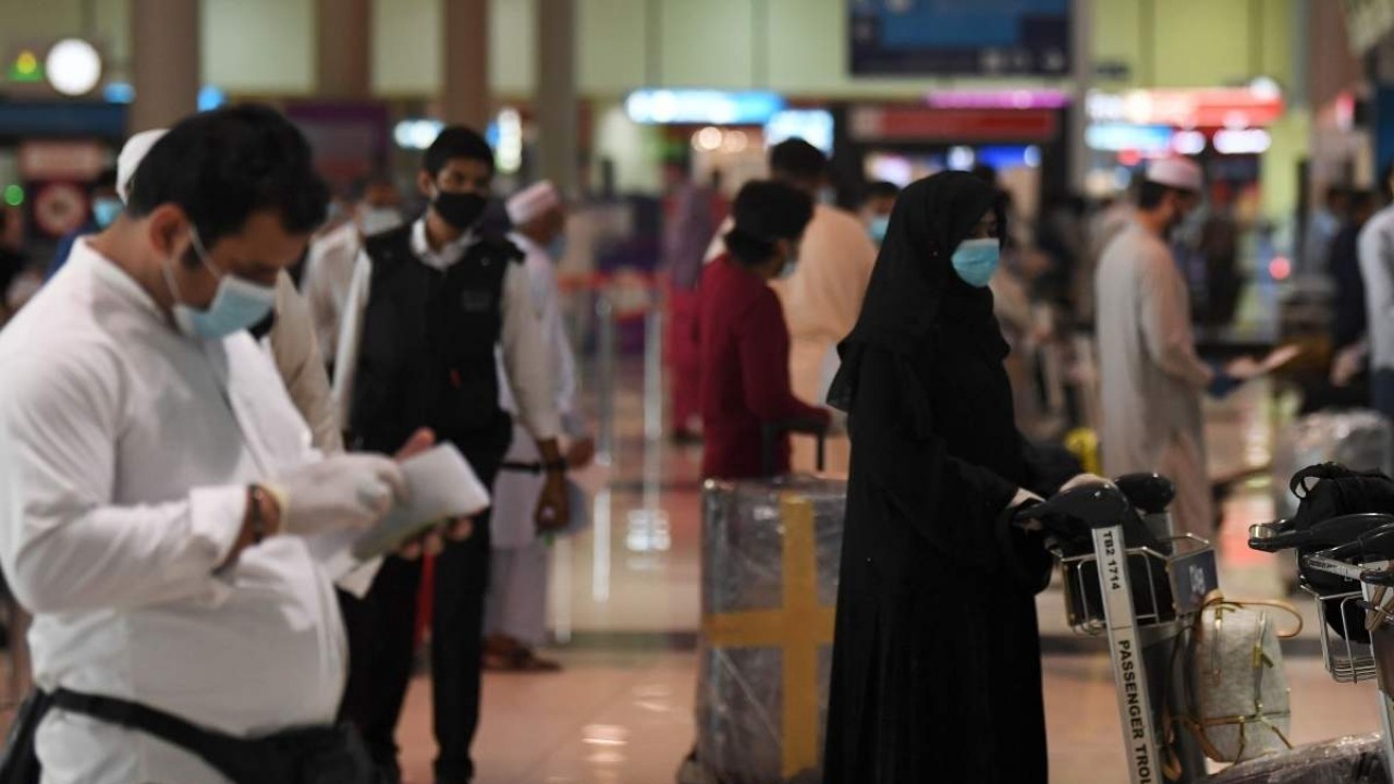 Covid-19: Britain excludes 8 countries including Pakistan from travel red list