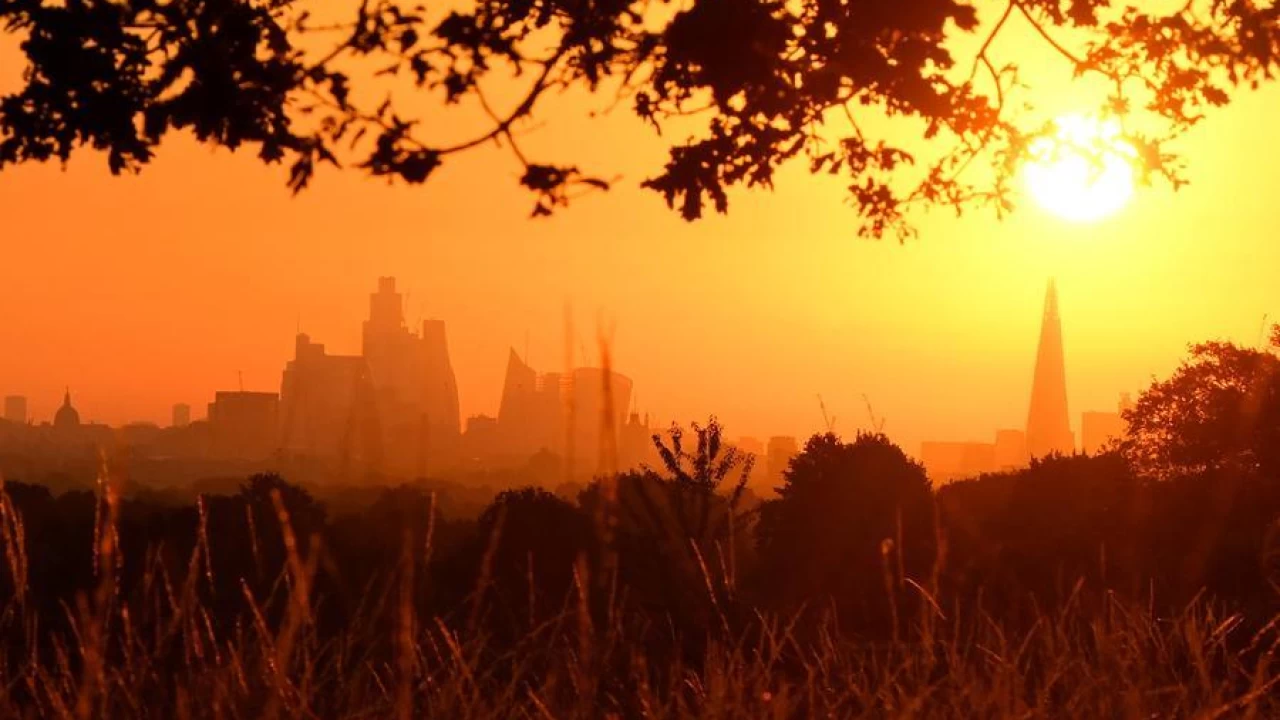 'Extreme' weather warning in force in Britain as new heatwave hits