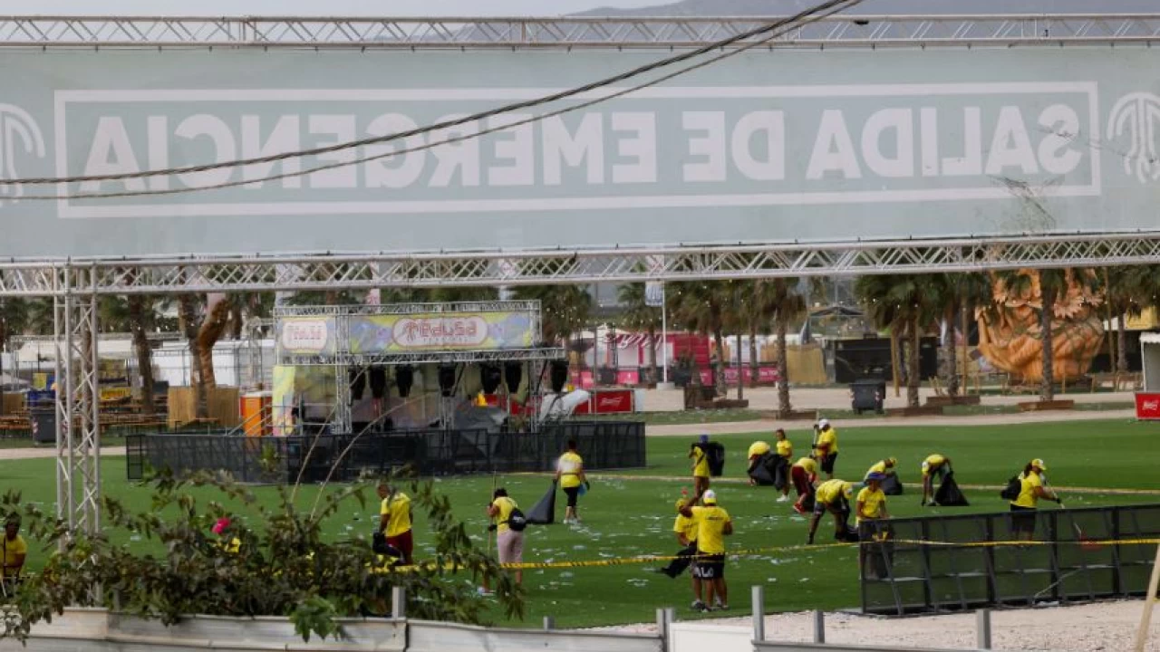 One dead, dozens injured as gusty winds cause stage collapse at Spain festival