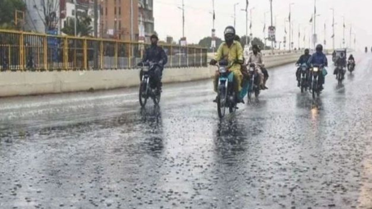 کراچی میں آج  سے معتدل بارش کا امکان