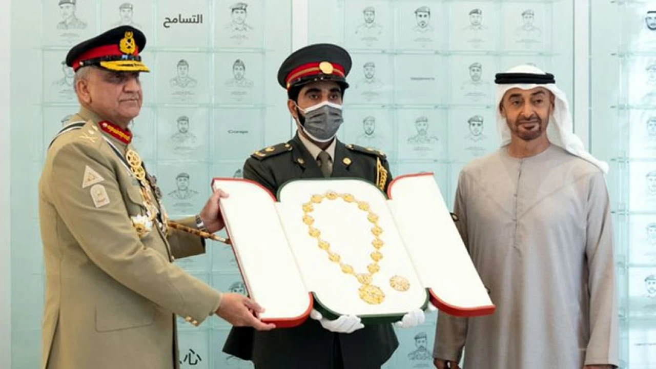 UAE President confers Order of Union Medal on Army Chief General Qamar Javed Bajwa