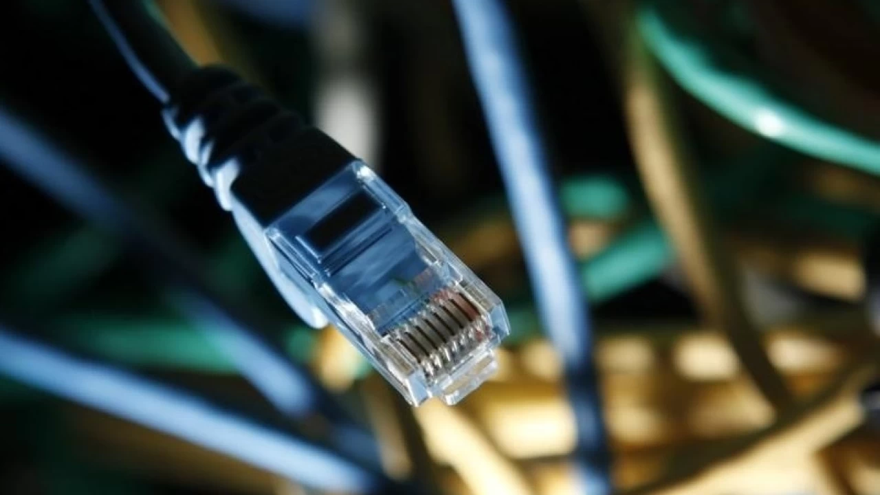 Internet services disrupted in Pakistan