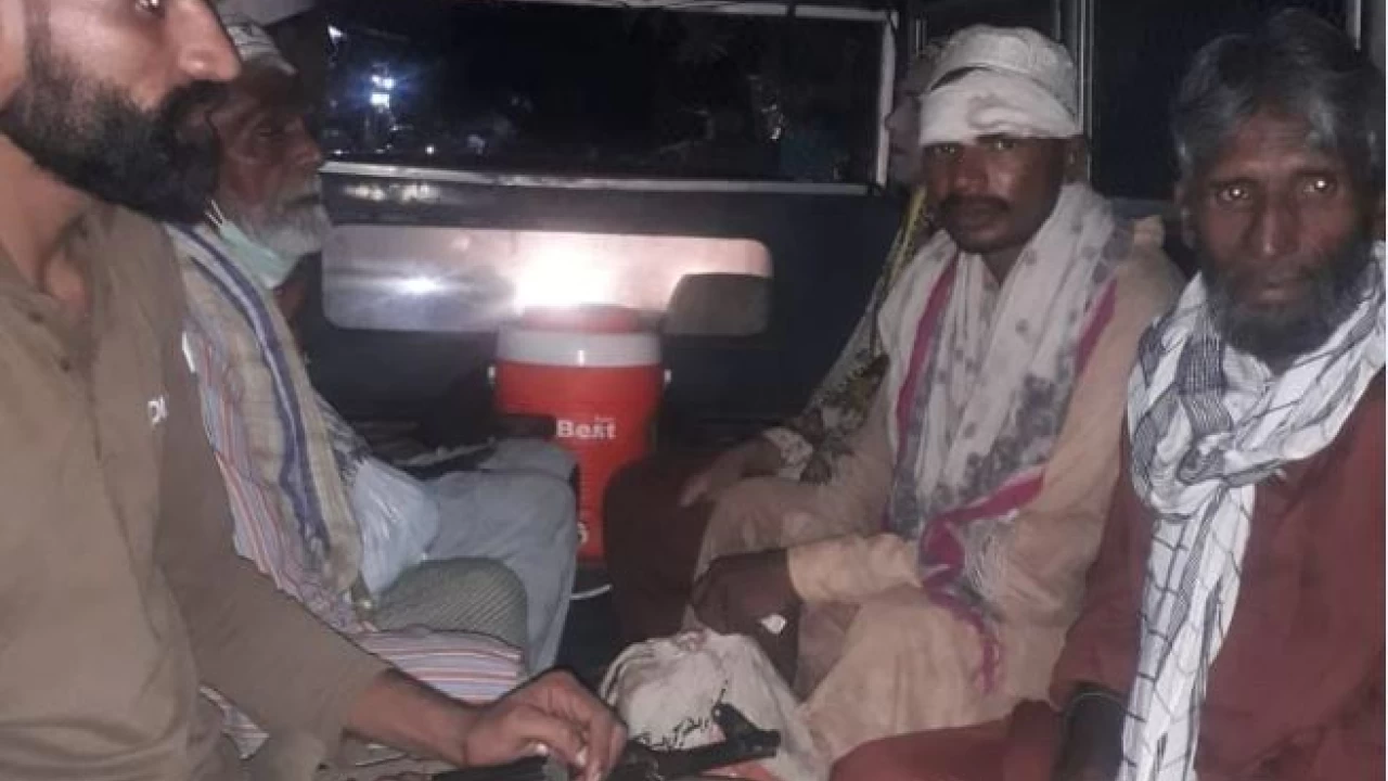 Lahore police arrest 1,495 'professional beggars' in week long anti-beggary campaign
