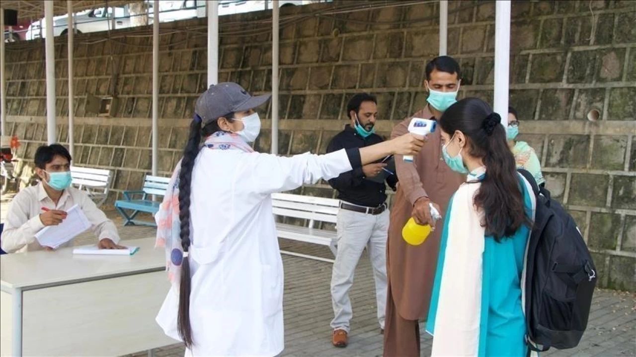 Pakistan records 2,580 new COVID-19 cases as virus surge continues