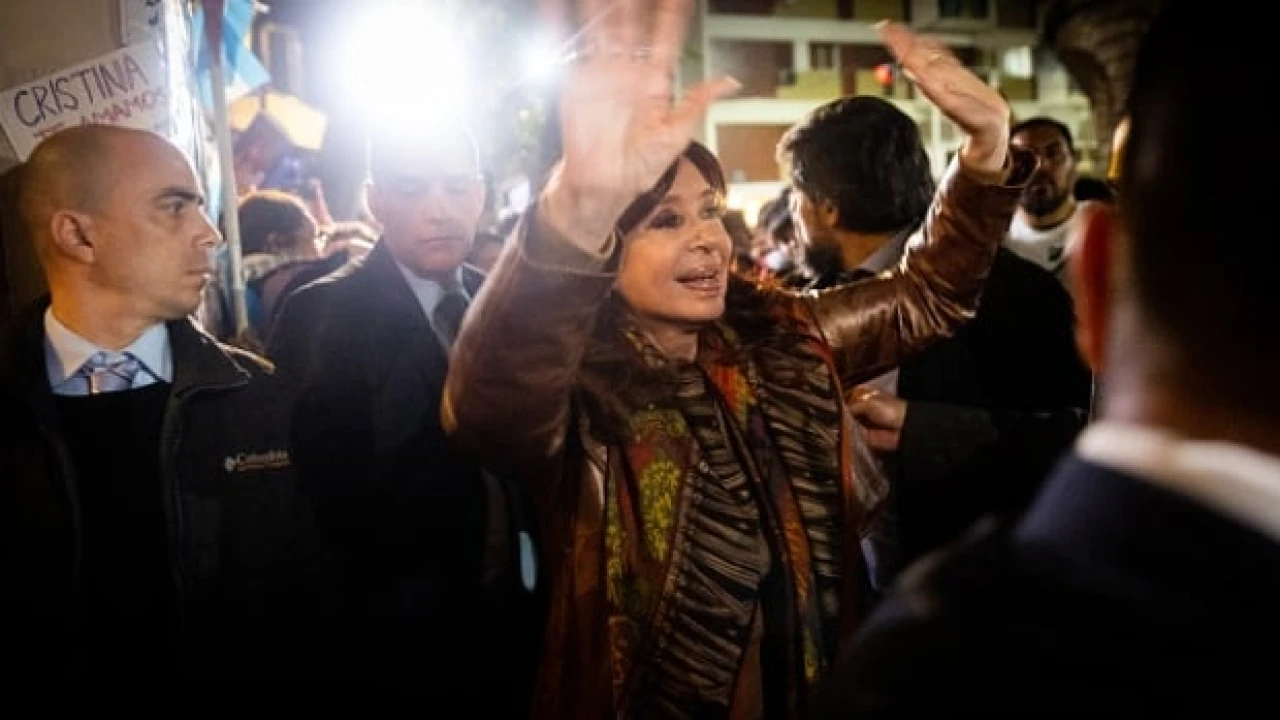 Argentina: Assassination attempt on vice president fails as handgun misfires