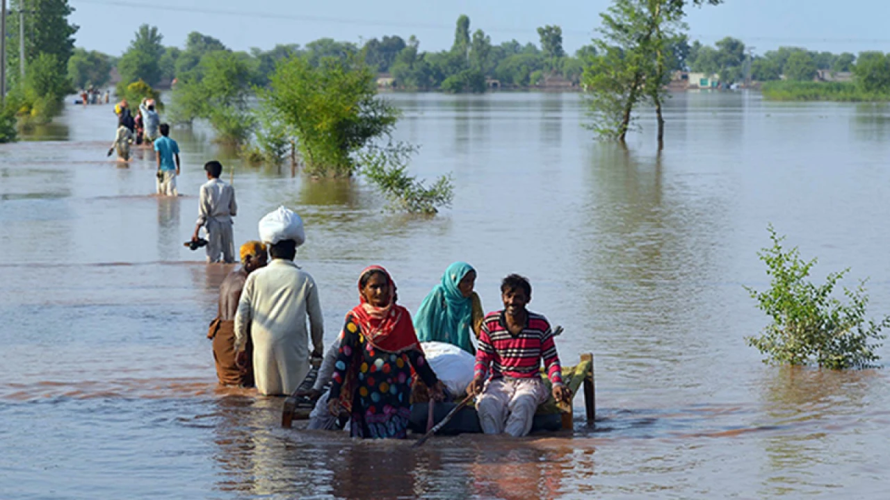 Ravaged by floods Pakistan bids to avert lake overflow