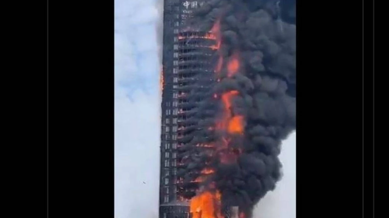 Massive fire engulfs skyscraper in China's Changsha 