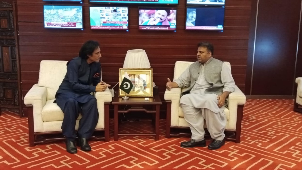 Fawad Ch, Rameez Raja discuss new cricket channel in Pakistan