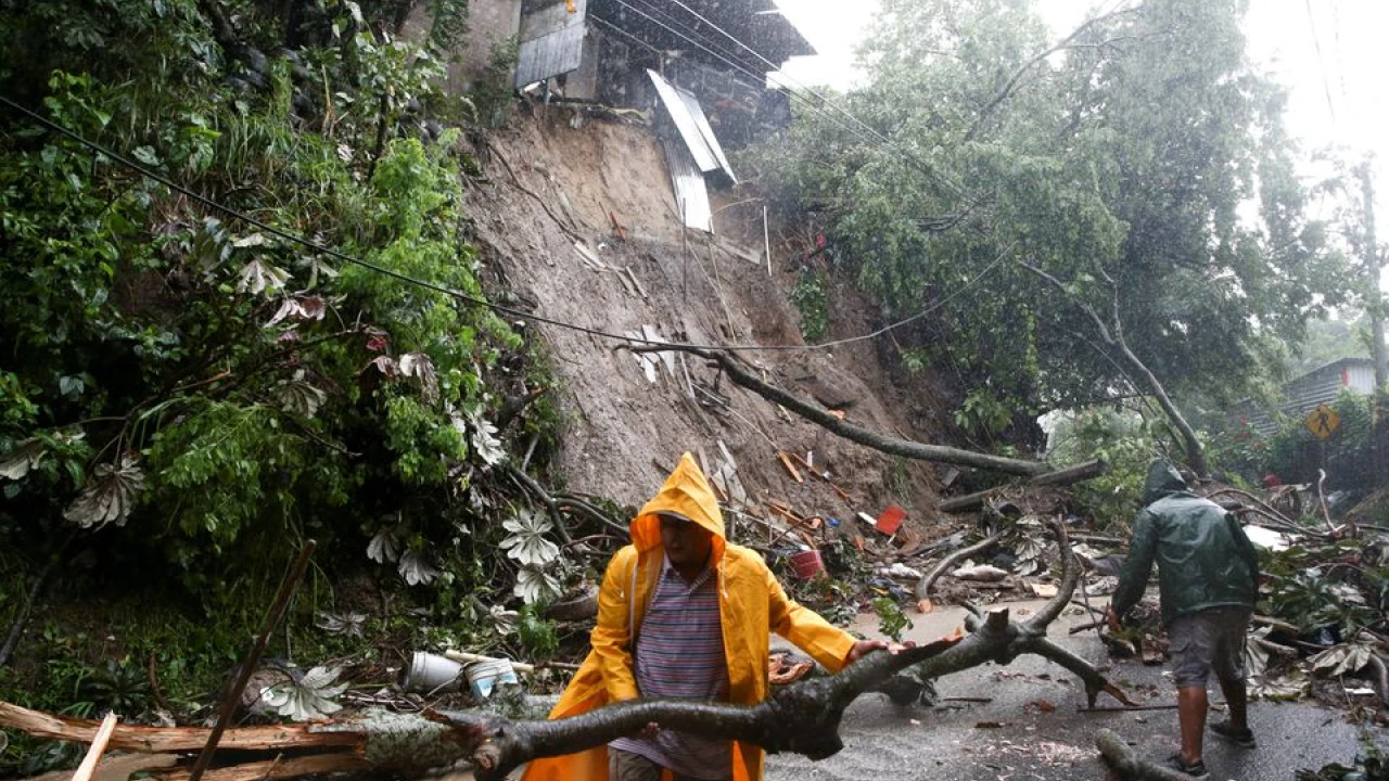 25 die as tropical storm Julia wreaks havoc in Central America 
