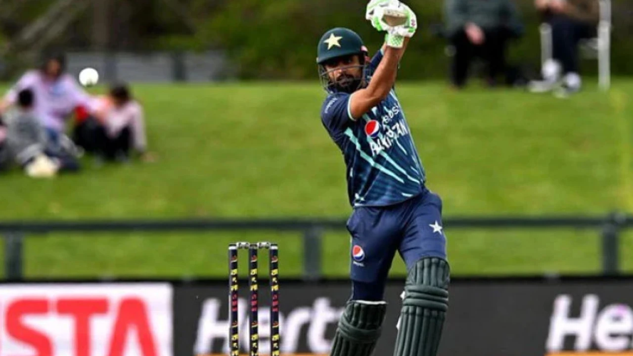 Pakistan beat Bangladesh by seven wickets