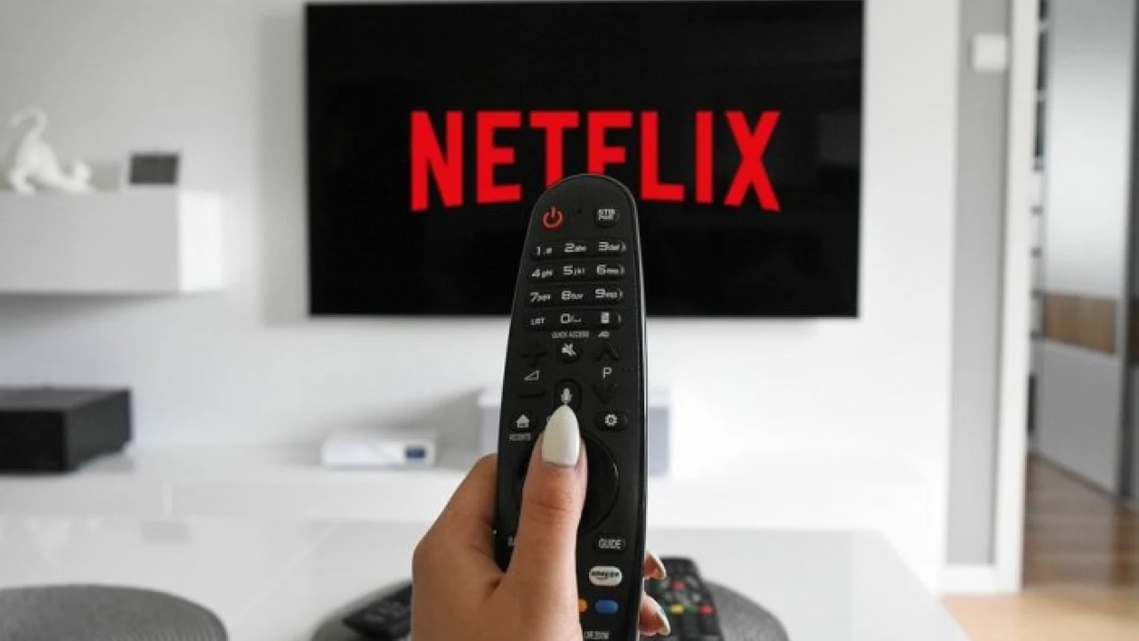 Netflix to launch subscription with advertisements