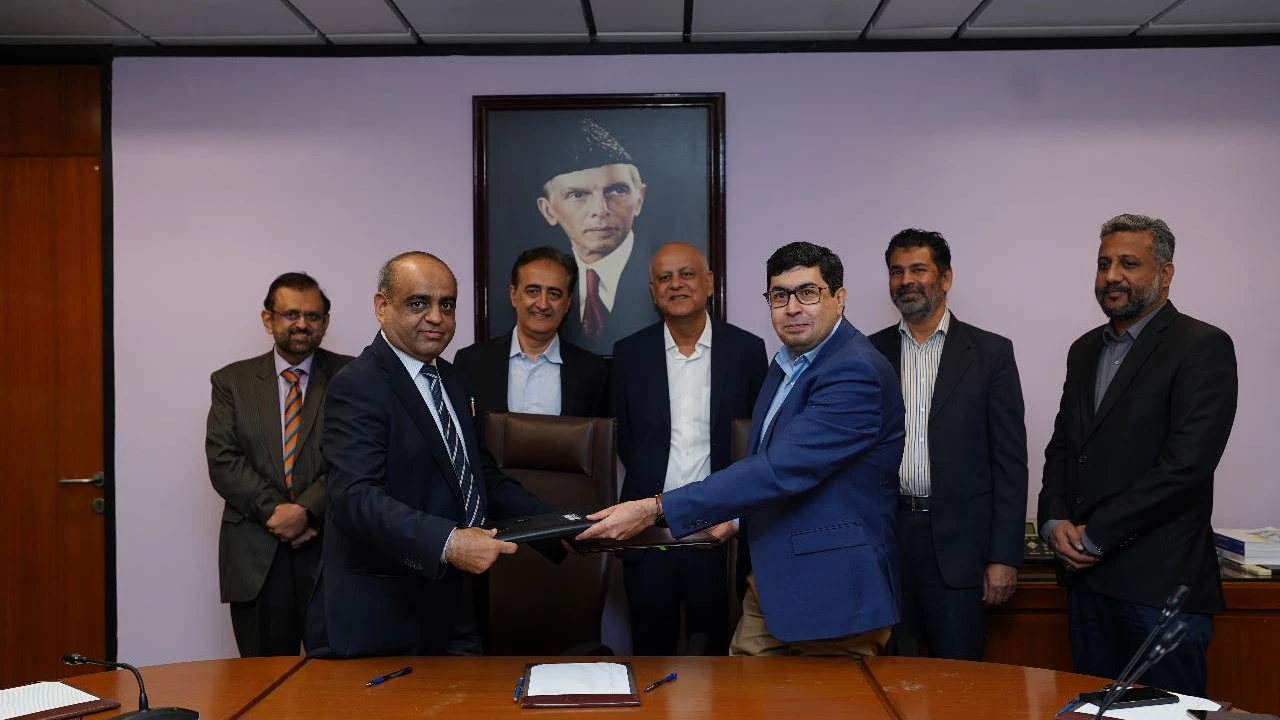 SNGPL inks LPG distribution agreement with SLL to facilitate consumers in winter