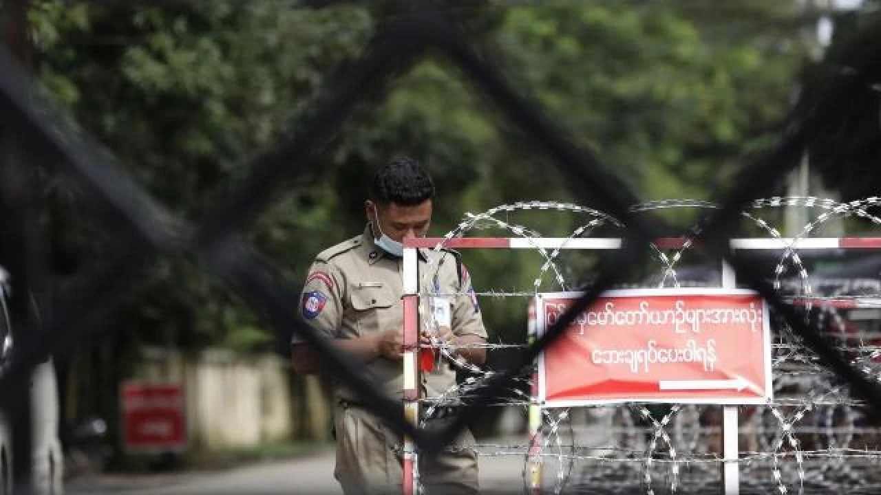 Explosions at Myanmar main prison kill eight, injures 13 