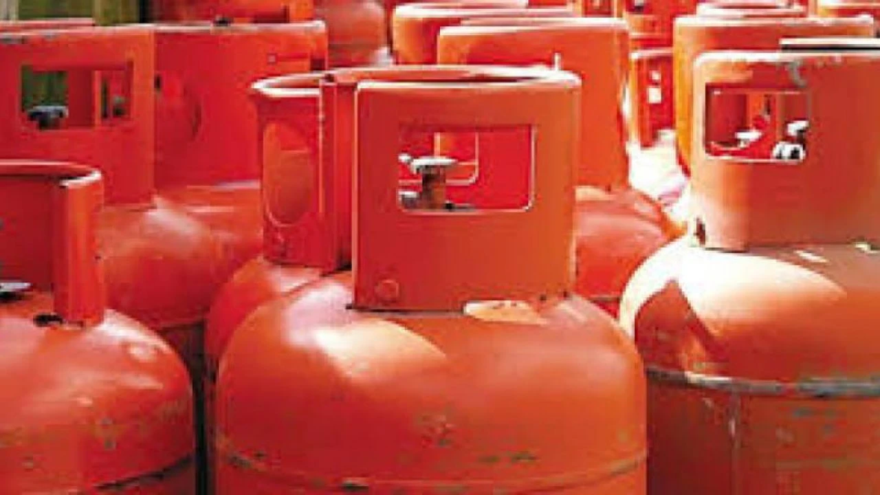 OGRA jacks up LPG prices by Rs2.96 per kg 