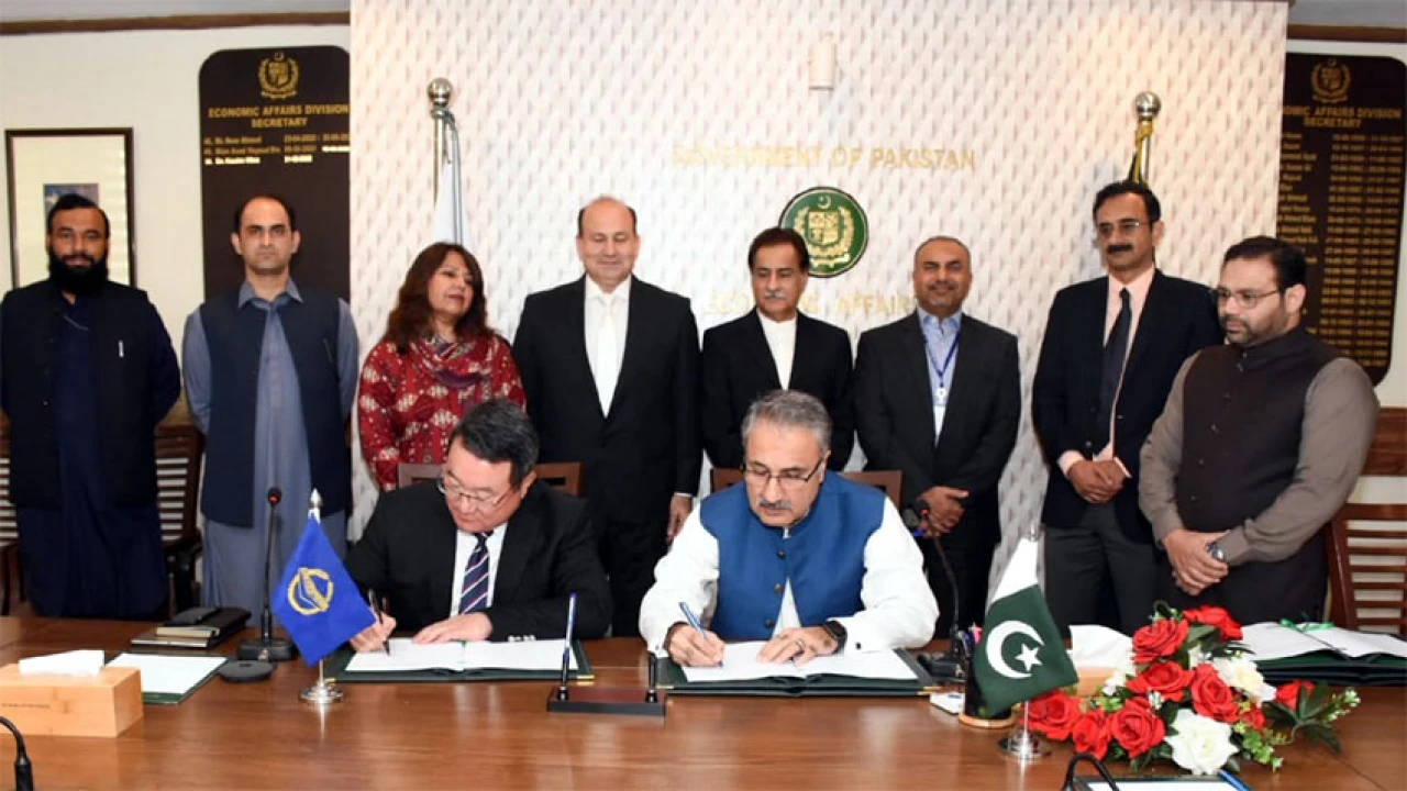 Pakistan inks $100m financing agreement with ADB