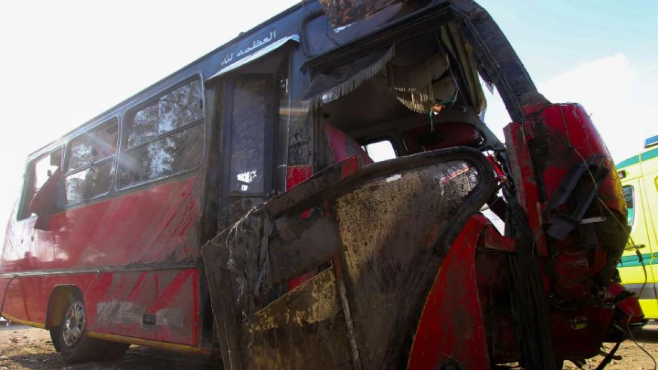 Bus plunges into canal in Egypt, leaves 19 dead: health ministry