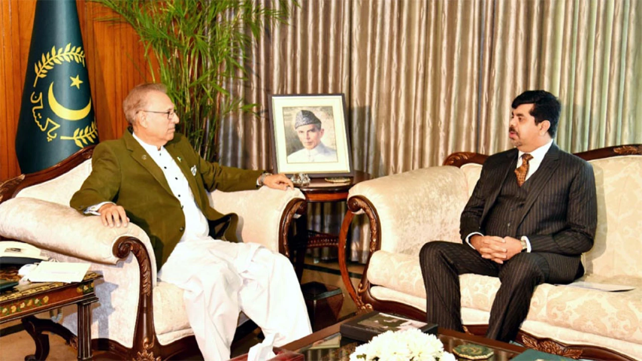 President emphasizes on enhancing volume of bilateral trade b/w Pakistan, Serbia