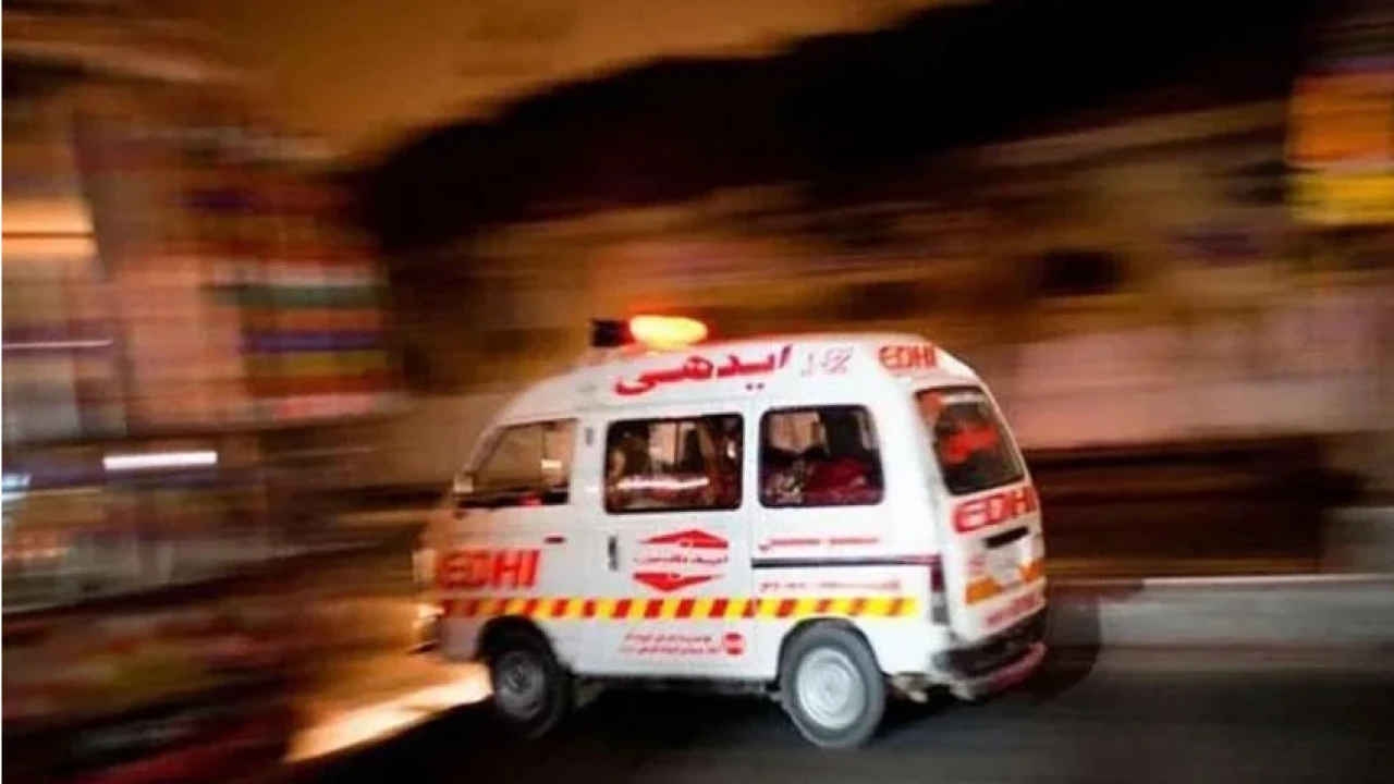 Two killed, two injured in Peshawar accident  